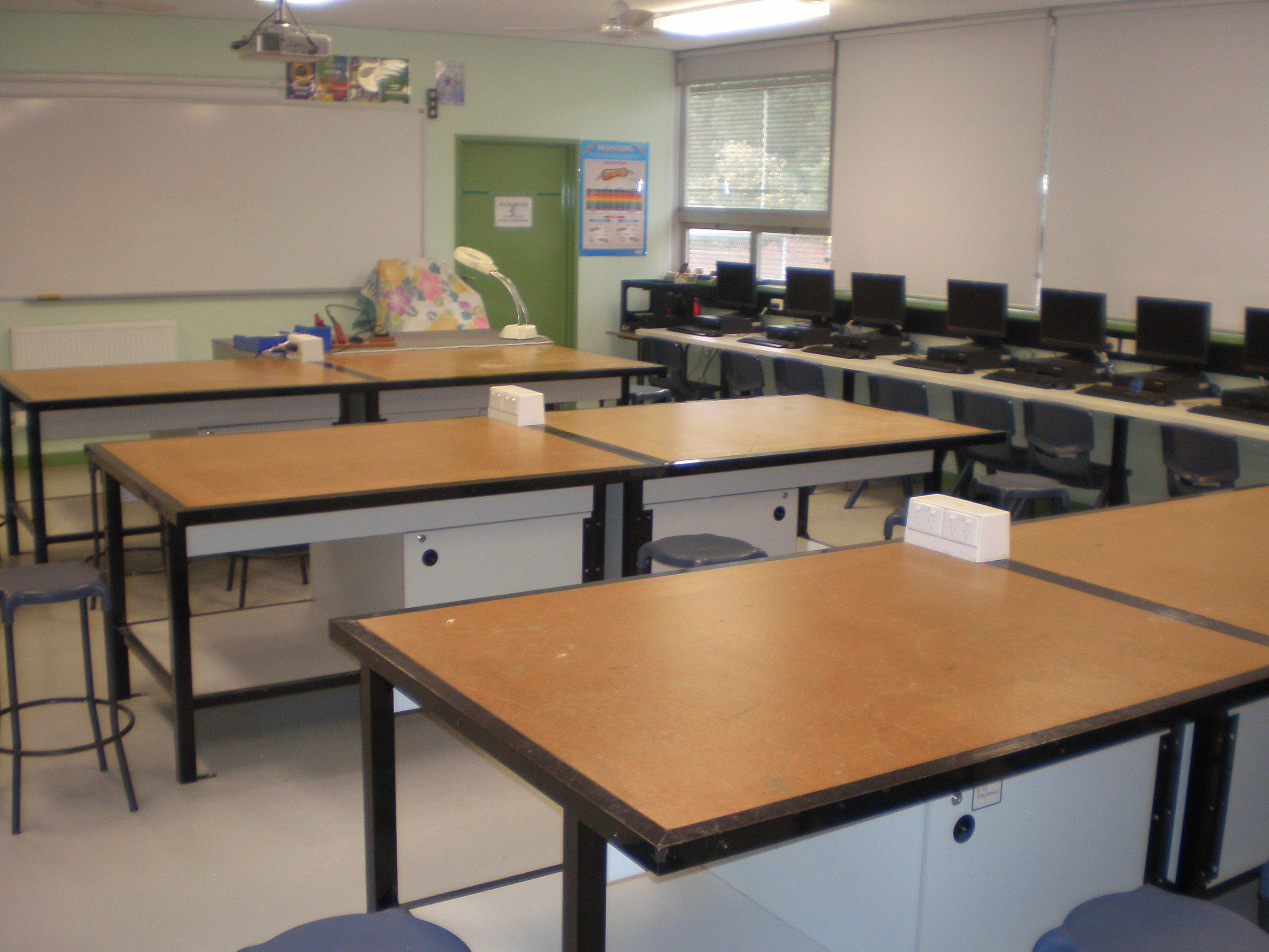 Electronics Rm