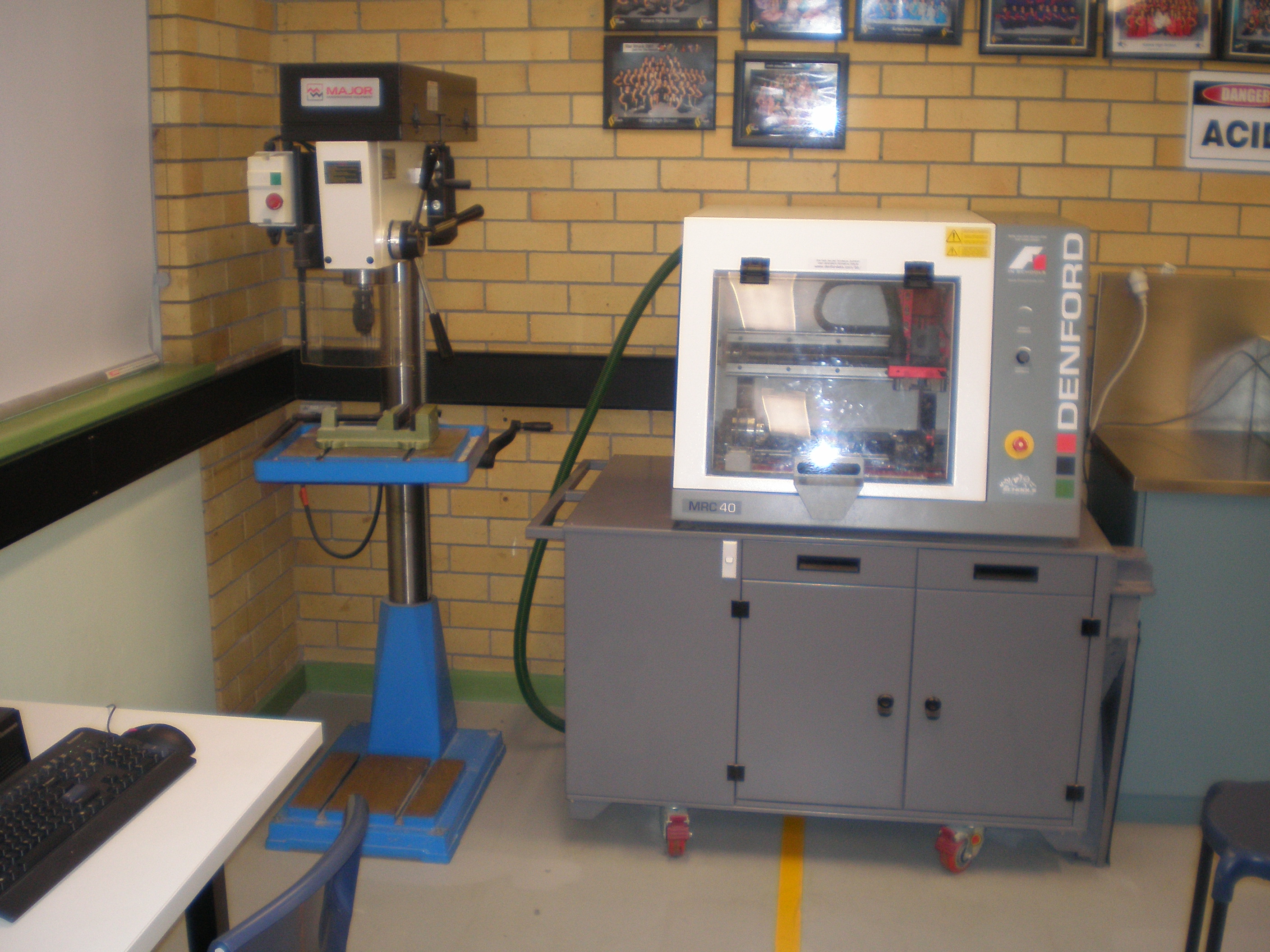 Electronics Rm MRC 40 CNC